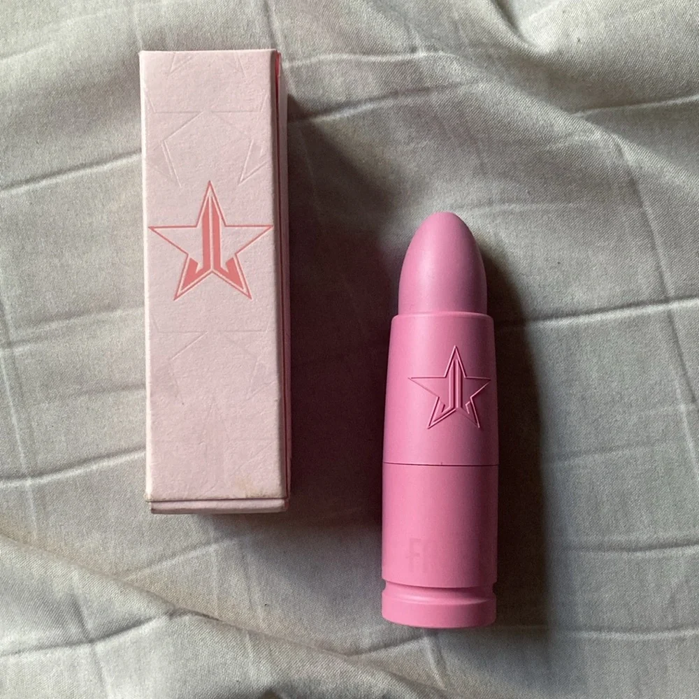 JEFFREE STAR Velvet Trap Lipstick - HOT COMMODITY